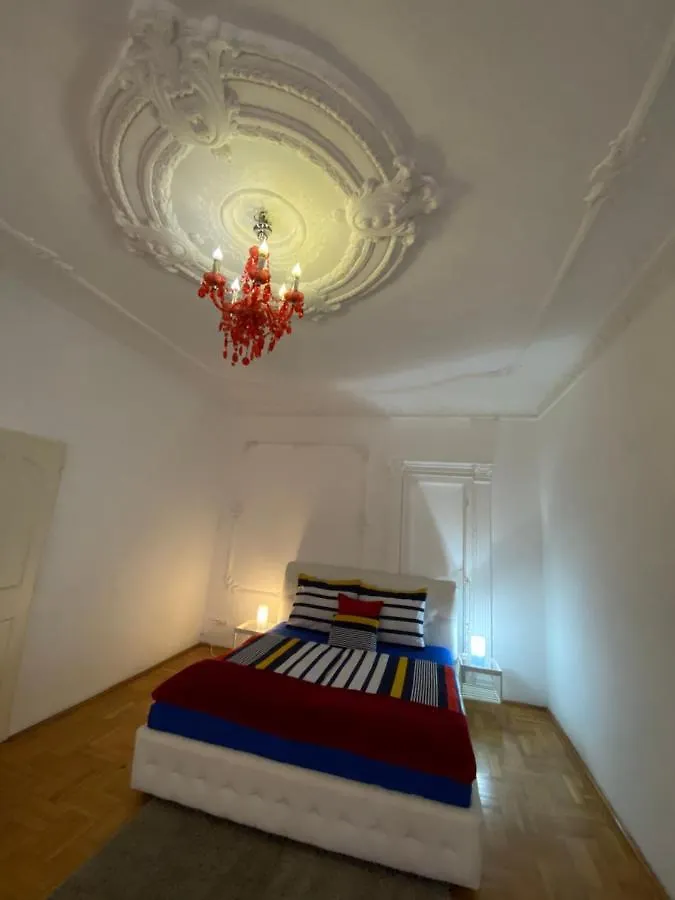 Apartment With Balcony And Ac Next To Danube Budapest Hungary