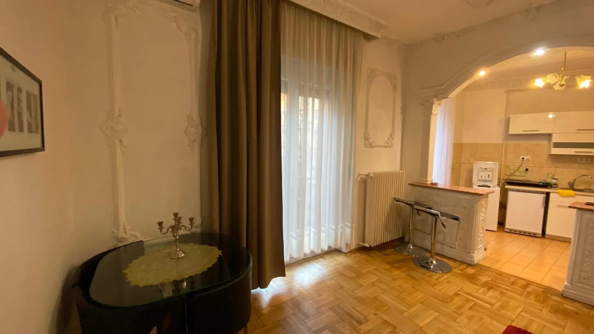 Apartment With Balcony And Ac Next To Danube Budapest 0*,