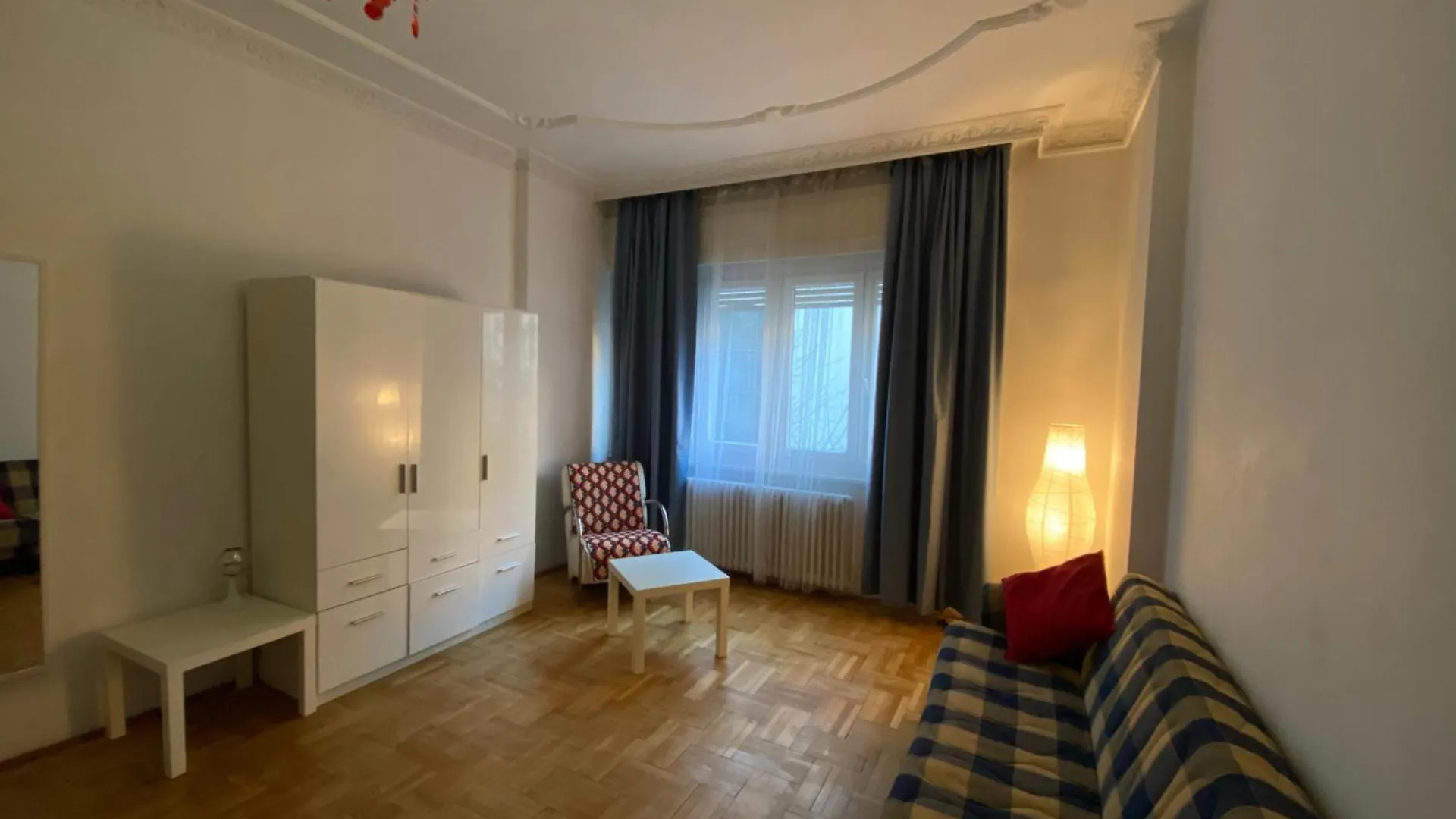 Apartment With Balcony And Ac Next To Danube Budapest